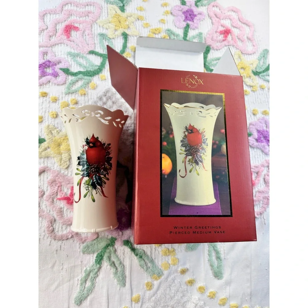 Lenox Winter Greetings Pierced Medium Vase Cardinal Holly Gold Trim 8 Inch